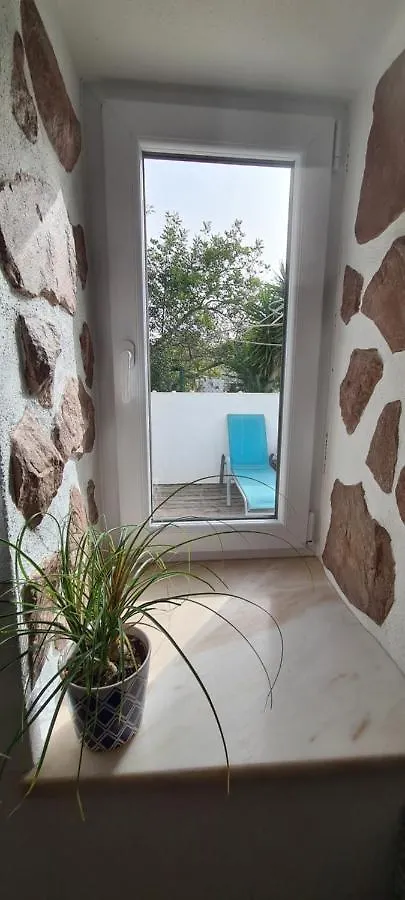 Hébergement de vacances Beautiful House In Stunning Nature, 22 Minutes From Beaches, 5 Minutes To Lake, Air Condition Cool And Heat, And Very Fast Internet In All Rooms, Dishwasher, Washing Machine And Induction Cooking Silves
