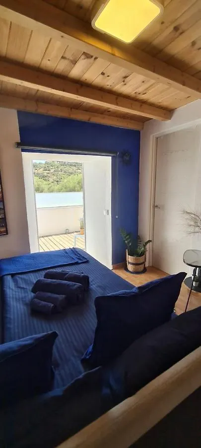 Hébergement de vacances Beautiful House In Stunning Nature, 22 Minutes From Beaches, 5 Minutes To Lake, Air Condition Cool And Heat, And Very Fast Internet In All Rooms, Dishwasher, Washing Machine And Induction Cooking Silves